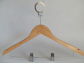 荔浦順森木業(yè)制品廠 匠心木制衣架、衣夾與衣帽架產(chǎn)品全覽